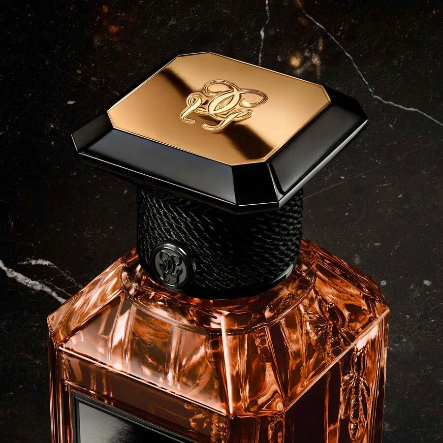 L’ART & LA MATIÈRE ANGÉLIQUE NOIRE – EAU DE PARFUM 4 L’ART & LA MATIÈRE ANGÉLIQUE NOIRE – EAU DE PARFUM